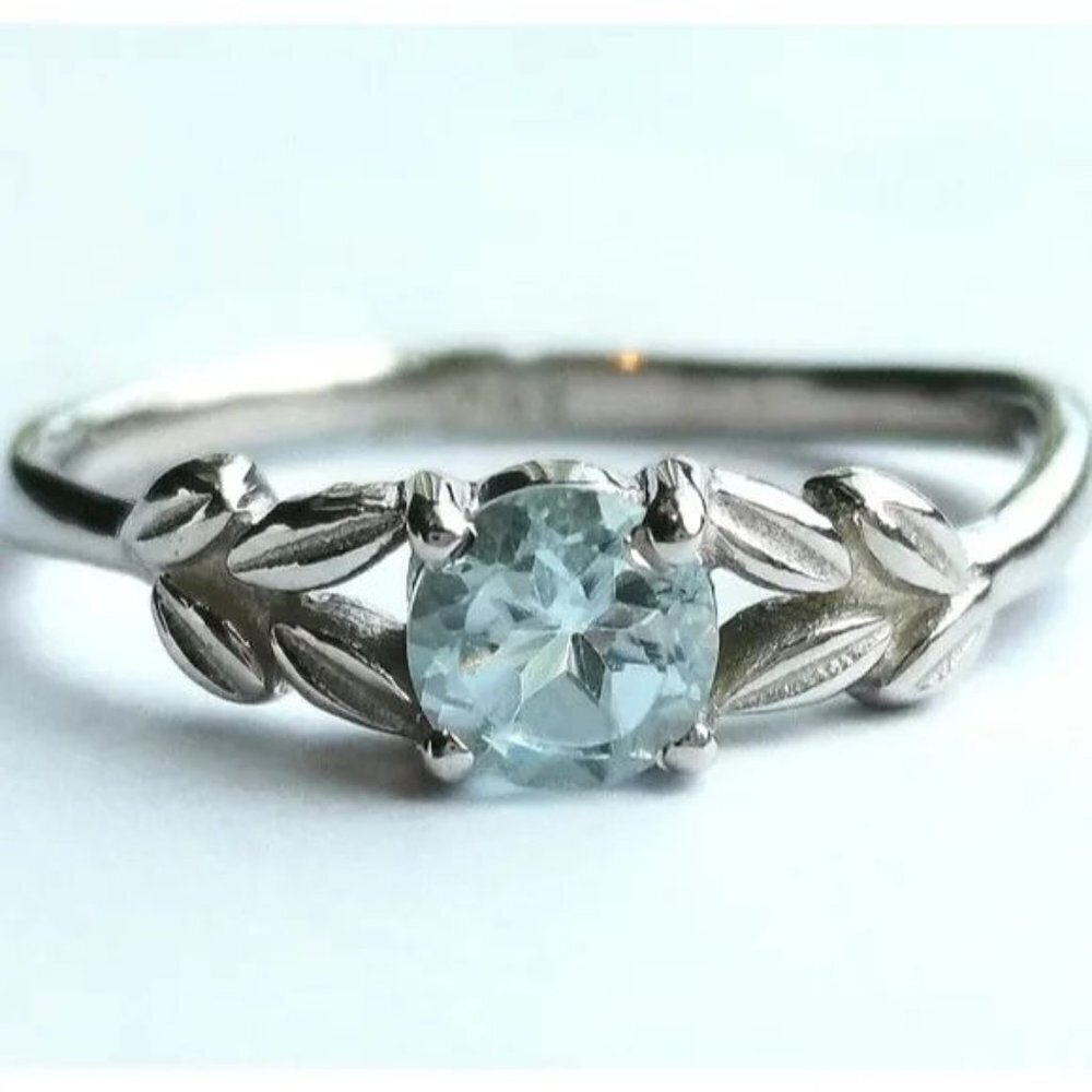 Sterling silver blue topaz leaves ring size 7